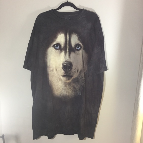 The Mountain Other - The Mountain husky T shirt in black The Mountain Other - The Mountain husky T shirt in black